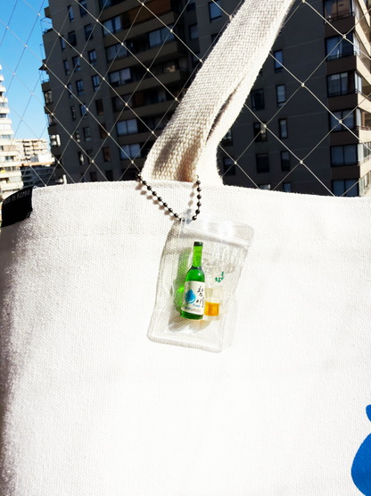 Llavero Combi Soju + Cerveza